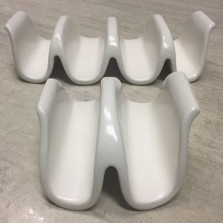Picture of Santo Alessi Taco Holder Satin White FOUR 265 x 130 x 60mm